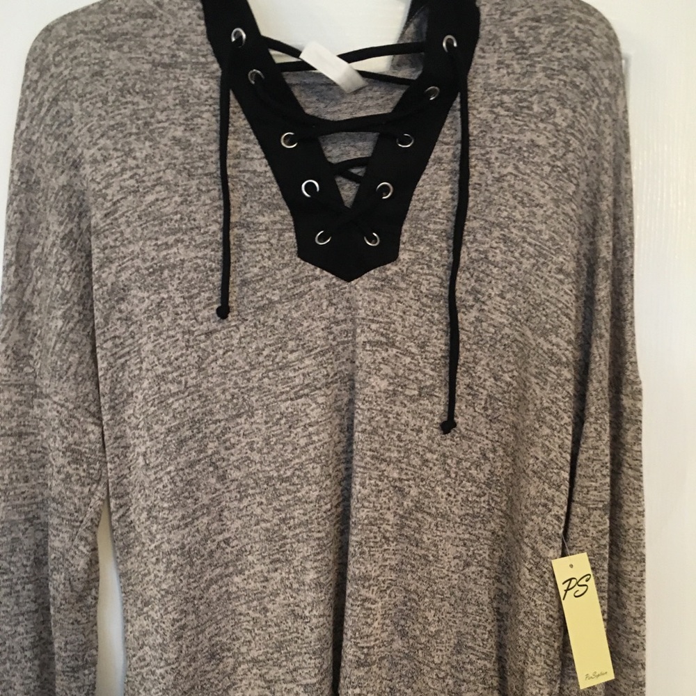 Women’s lace up front hoodie. Per Seption Concept
